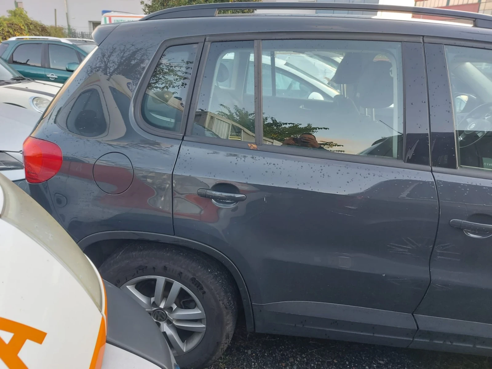 VW Tiguan ОЧАКВАН ВНОС ИТАЛИЯ/2.0TDI/БЕЗ ЗАБЕЛЕЖКИ/ - изображение 3 | Auto.bg VW Tiguan ОЧАКВАН ВНОС ИТАЛИЯ/2.0TDI/БЕЗ ЗАБЕЛЕЖКИ/ - изображение 3