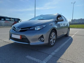 Снимка Toyota Auris