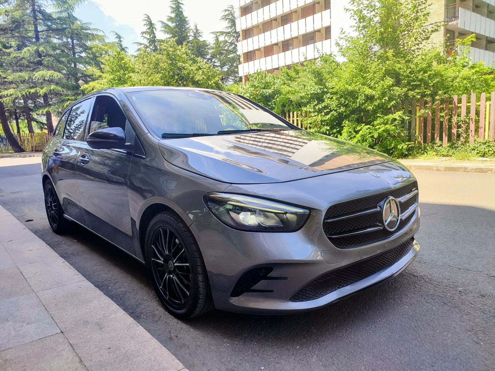 Mercedes-Benz B 200 AMG Line\Wide Digital\Full Option | Auto.bg — изображение 1 Mercedes-Benz B 200 AMG Line\Wide Digital\Full Option | Auto.bg — изображение 1
