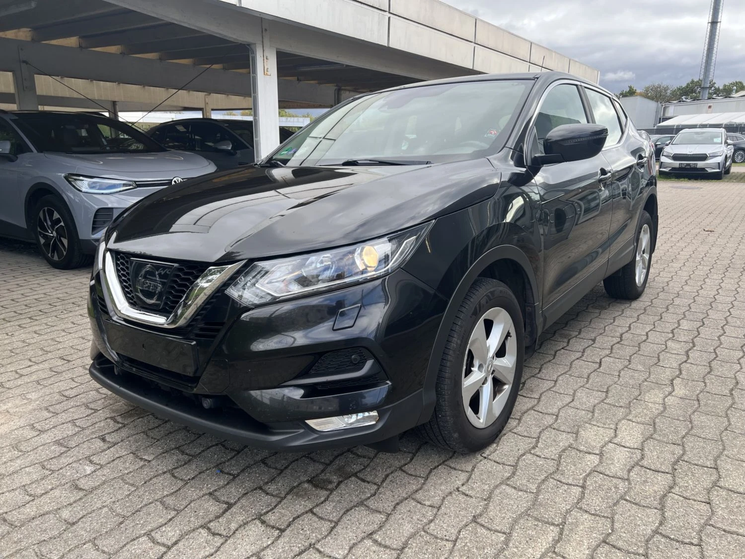 Nissan Qashqai Acenta 1.6 DIG-T | Auto.bg — изображение 1 Nissan Qashqai Acenta 1.6 DIG-T | Auto.bg — изображение 1
