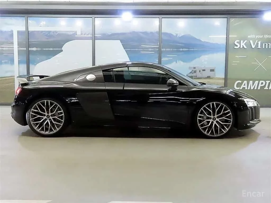 Audi R8 5.2 V10 Plus Coupe | Auto.bg — изображение 1 Audi R8 5.2 V10 Plus Coupe | Auto.bg — изображение 1