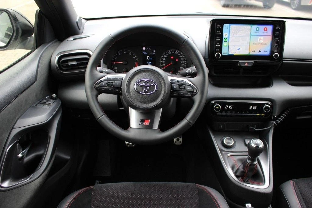 Toyota Yaris GR-FOUR LED CAMERA KEYLESS ACC - изображение 8 | Auto.bg Toyota Yaris GR-FOUR LED CAMERA KEYLESS ACC - изображение 8
