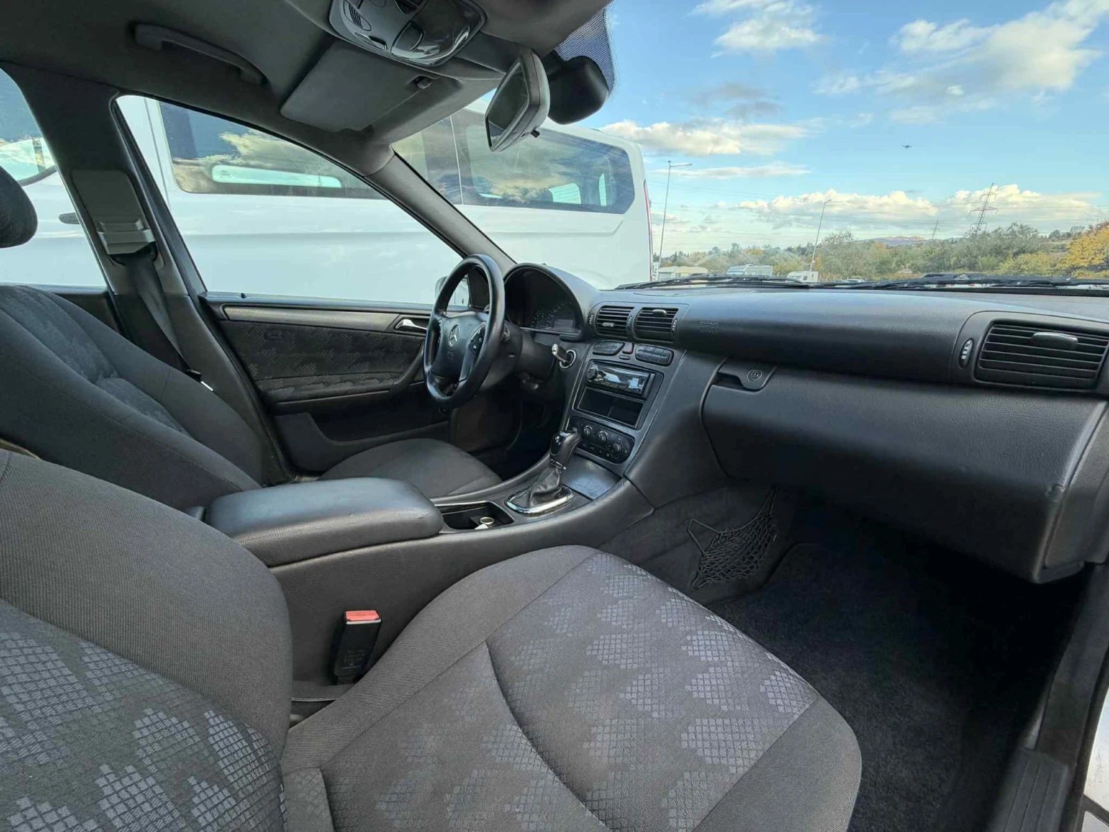 Mercedes-Benz C 220  - изображение 9 | Auto.bg Mercedes-Benz C 220  - изображение 9