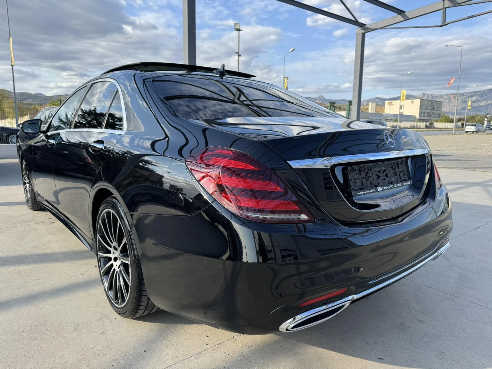 Mercedes-Benz S 350 d* 286ps* 4M* AMG Line* Face* Distr* Pano*  - изображение 3 | Auto.bg Mercedes-Benz S 350 d* 286ps* 4M* AMG Line* Face* Distr* Pano*  - изображение 3
