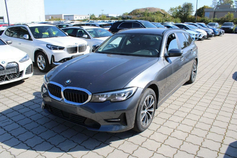 BMW 320 Touring LED Navi - 15095 € - 16543812 1 | Car24.bg BMW 320 Touring LED Navi - 15095 € - 16543812 1