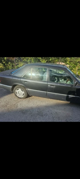 Mercedes-Benz 124