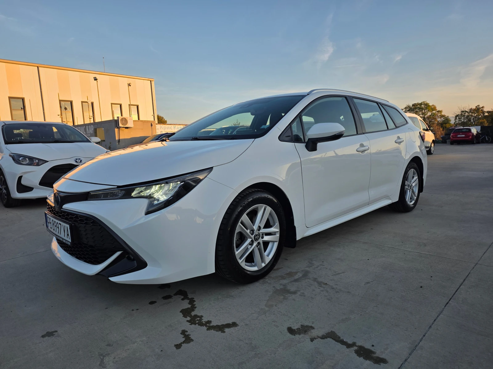 Toyota Corolla 1, 8 HYBRID A/T 122кс | Auto.bg — изображение 1 Toyota Corolla 1, 8 HYBRID A/T 122кс | Auto.bg — изображение 1