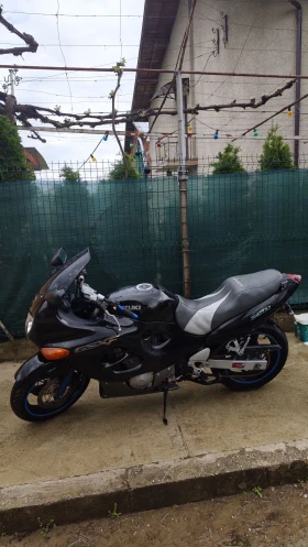 Suzuki Katana undefined | Auto.bg — изображение 7 Suzuki Katana undefined | Auto.bg — изображение 7