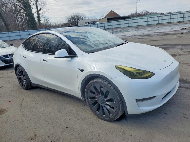 Tesla Model Y PERFORMANCE AWD - 20000 € / 39116.60 лв. - 30892663 1 | Car24.bg Tesla Model Y PERFORMANCE AWD - 20000 € / 39116.60 лв. - 30892663 1