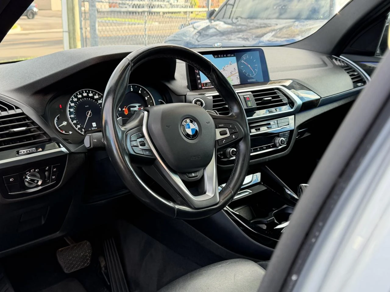 BMW X3 30i xDrive / PANO - изображение 7 | Auto.bg BMW X3 30i xDrive / PANO - изображение 7
