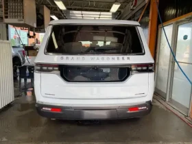 Jeep Grand Wagoneer SERIES III * 6.4 V8 * 360 CAMERA * 7 МЕСТА * - 41550 € / 81264.74 лв. - 90594718 5 | Car24.bg Jeep Grand Wagoneer SERIES III * 6.4 V8 * 360 CAMERA * 7 МЕСТА * - 41550 € / 81264.74 лв. - 90594718 5