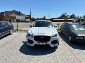 Снимка Jaguar F-PACE