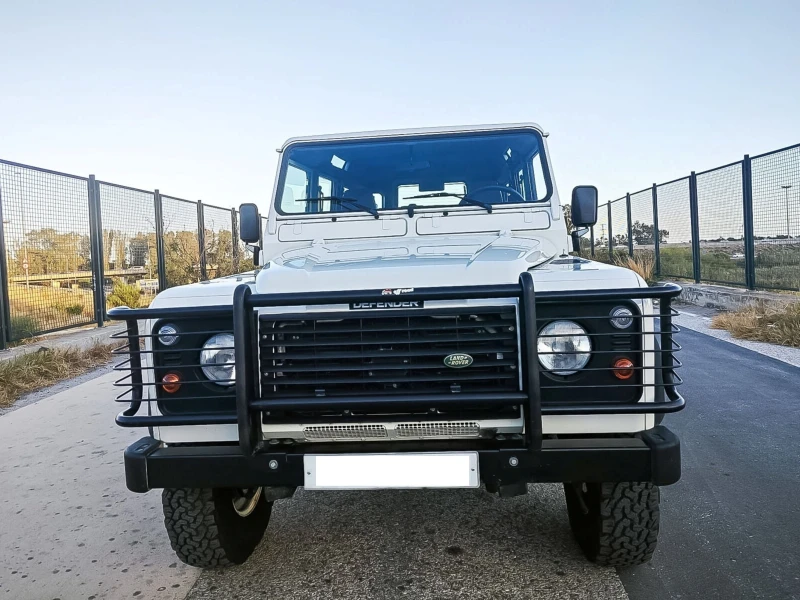 Land Rover Defender 110 TD5 SW - 19990 € / 39097.04 лв. - 30828623 1 | Car24.bg Land Rover Defender 110 TD5 SW - 19990 € / 39097.04 лв. - 30828623 1