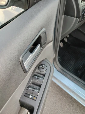 Ford C-max - 3500 € / 6845.40 лв. - 65155263 10 | Car24.bg Ford C-max - 3500 € / 6845.40 лв. - 65155263 10