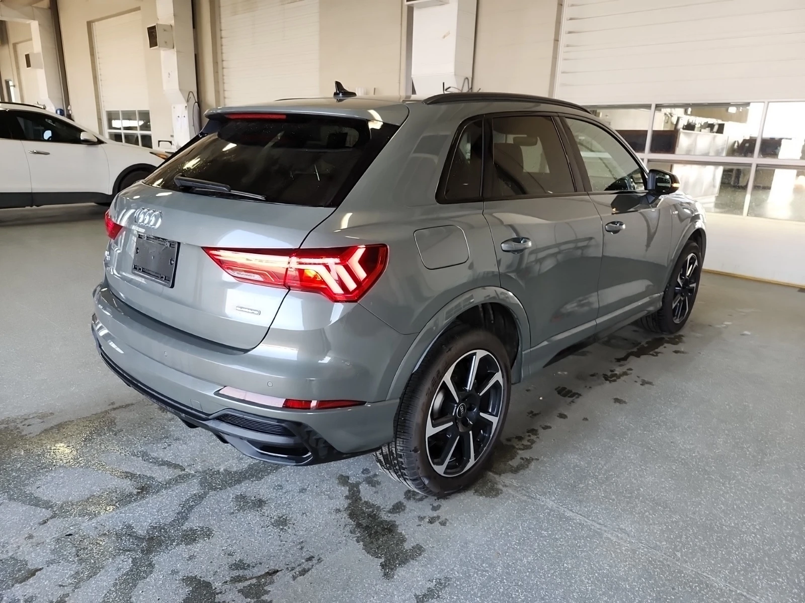 Audi Q3 * CARFAX * БЕЗ ПЪРВОНАЧАЛНА ВНОСКА - изображение 3 | Auto.bg Audi Q3 * CARFAX * БЕЗ ПЪРВОНАЧАЛНА ВНОСКА - изображение 3