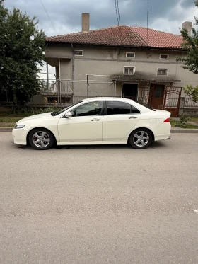 Honda Accord Facelift Sport 2.2 i-CTDi - 3800 € / 7432.15 лв. - 11493014 7 | Car24.bg Honda Accord Facelift Sport 2.2 i-CTDi - 3800 € / 7432.15 лв. - 11493014 7