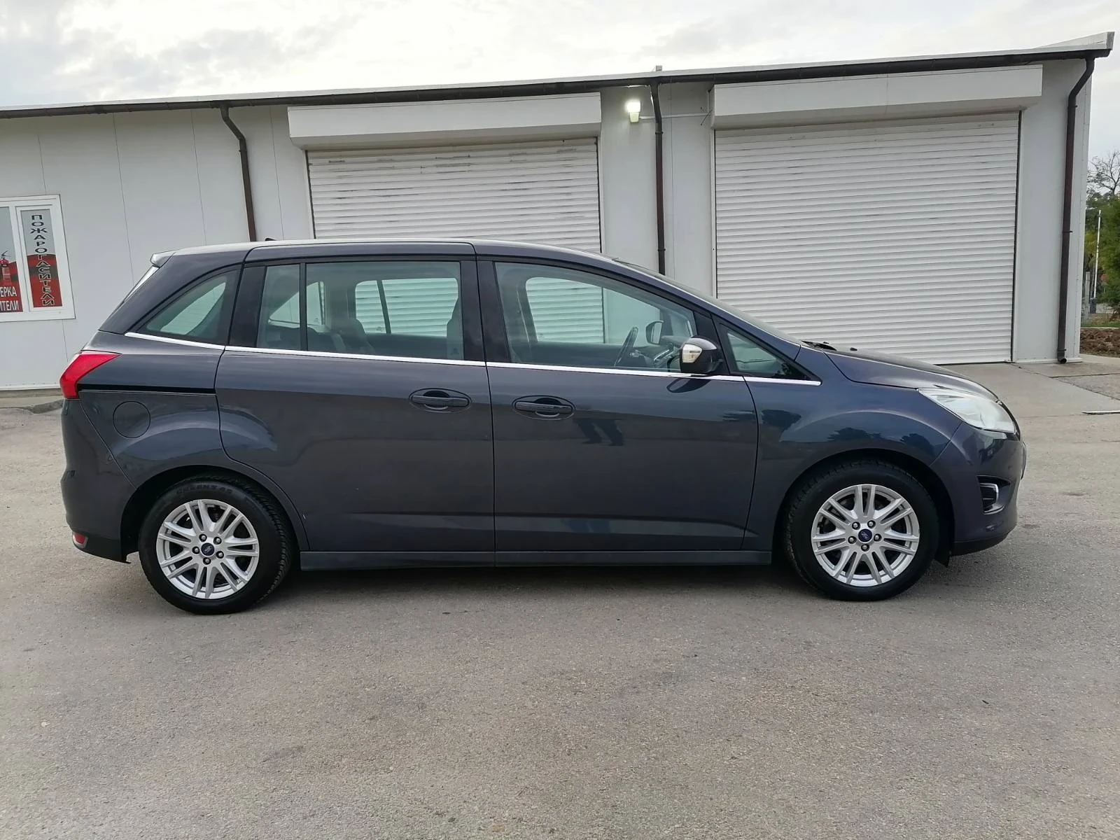 Ford Grand C-Max 1, 6 tdci ТИТАНИУМ 6+ 1 - изображение 5 | Auto.bg Ford Grand C-Max 1, 6 tdci ТИТАНИУМ 6+ 1 - изображение 5
