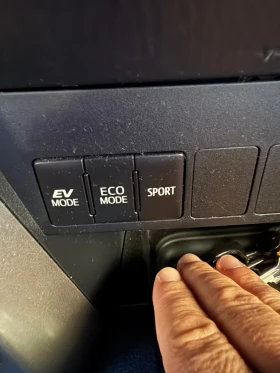 Toyota Rav4 undefined | Auto.bg — изображение 12 Toyota Rav4 undefined | Auto.bg — изображение 12