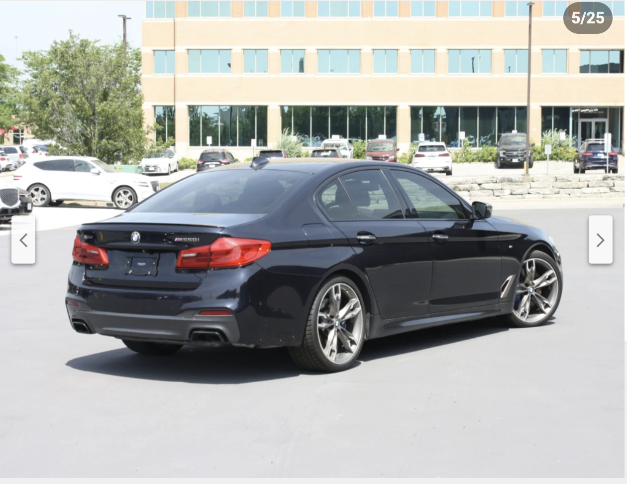 BMW 550 М500* ДИГИТАЛНО* ТАБЛО* 360КАМЕРА* ПАНОРАМА*  - изображение 2 | Auto.bg BMW 550 М500* ДИГИТАЛНО* ТАБЛО* 360КАМЕРА* ПАНОРАМА*  - изображение 2