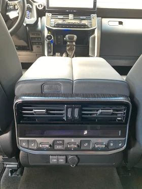 Toyota Land cruiser LC300* GR-SPORT* DISTR* MEMORY* 360CAM* JBL* | Auto.bg — изображение 17 Toyota Land cruiser LC300* GR-SPORT* DISTR* MEMORY* 360CAM* JBL* | Auto.bg — изображение 17