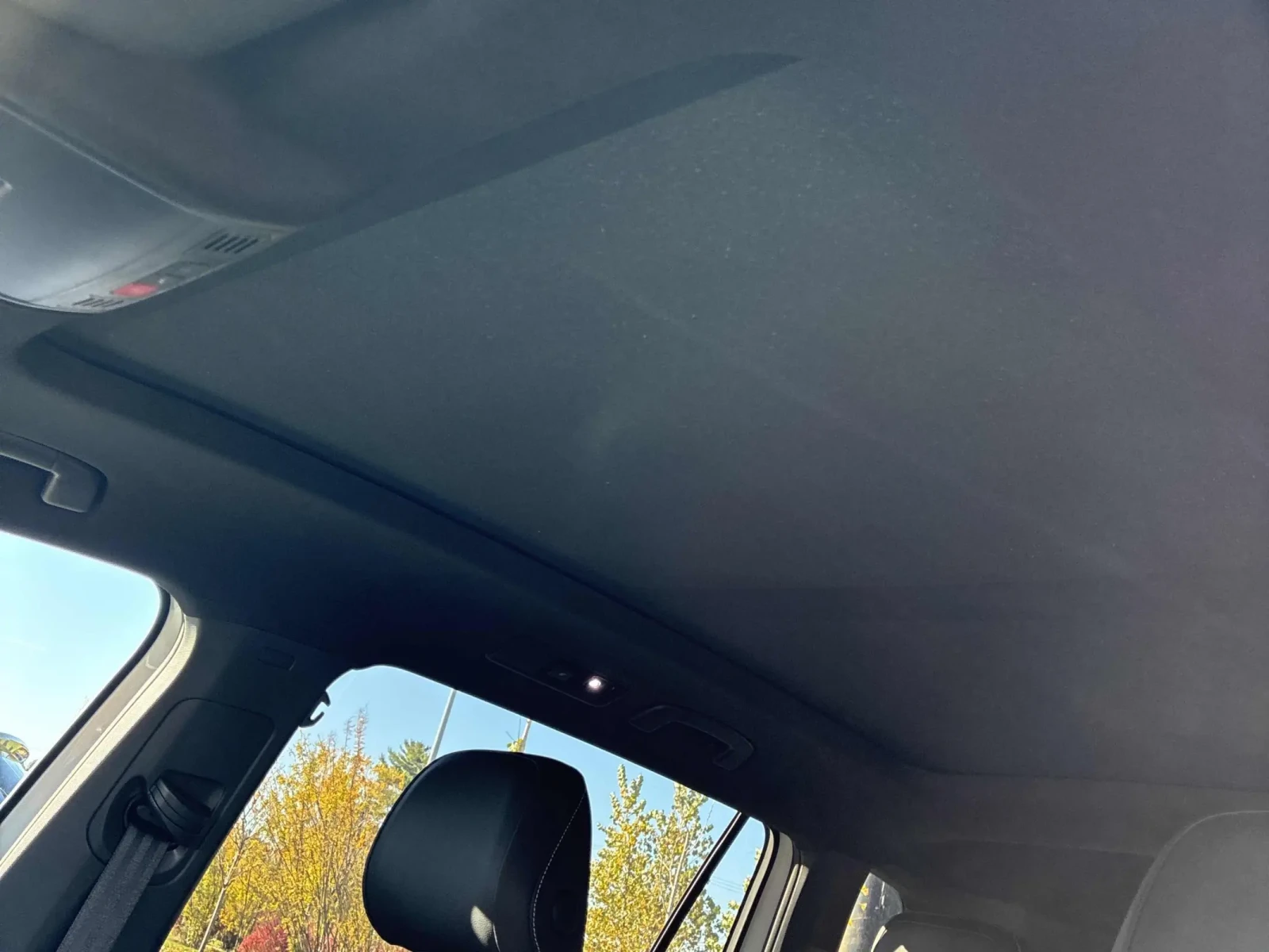 VW Tiguan Highline R-Line CARFAX АВТО КРЕДИТ  - изображение 10 | Auto.bg VW Tiguan Highline R-Line CARFAX АВТО КРЕДИТ  - изображение 10