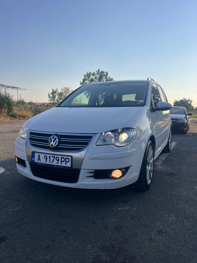 VW Touran 2.0 170коня R Line EDiTiON - 6300 € - 94435649 1 | Car24.bg VW Touran 2.0 170коня R Line EDiTiON - 6300 € - 94435649 1