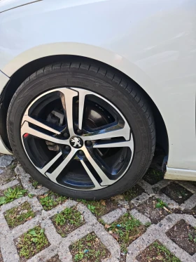 Peugeot 308 1.6 blu hdi GT - 5900 € / 11539.40 лв. - 36405236 16 | Car24.bg Peugeot 308 1.6 blu hdi GT - 5900 € / 11539.40 лв. - 36405236 16