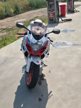 Suzuki Gsxr L0 | Auto.bg — изображение 6 Suzuki Gsxr L0 | Auto.bg — изображение 6