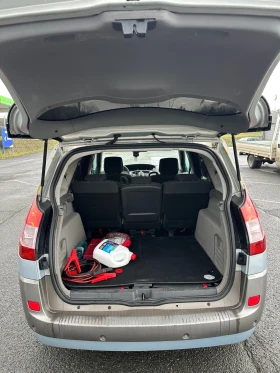 Renault Scenic 1.9 dci, 6+ 1, 7местен - 1500 € / 2933.74 лв. - 57310238 11 | Car24.bg Renault Scenic 1.9 dci, 6+ 1, 7местен - 1500 € / 2933.74 лв. - 57310238 11