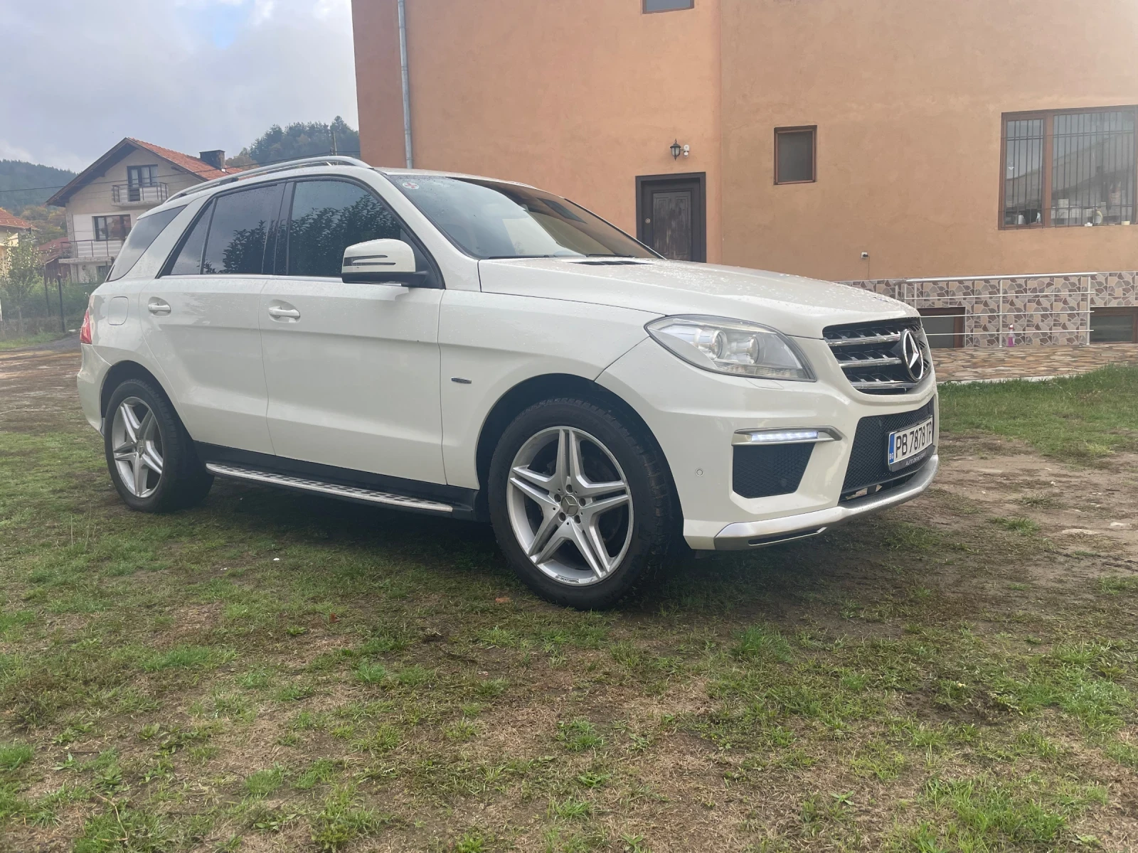 Mercedes-Benz ML 350 AMG BLUETEC - изображение 5 | Auto.bg Mercedes-Benz ML 350 AMG BLUETEC - изображение 5