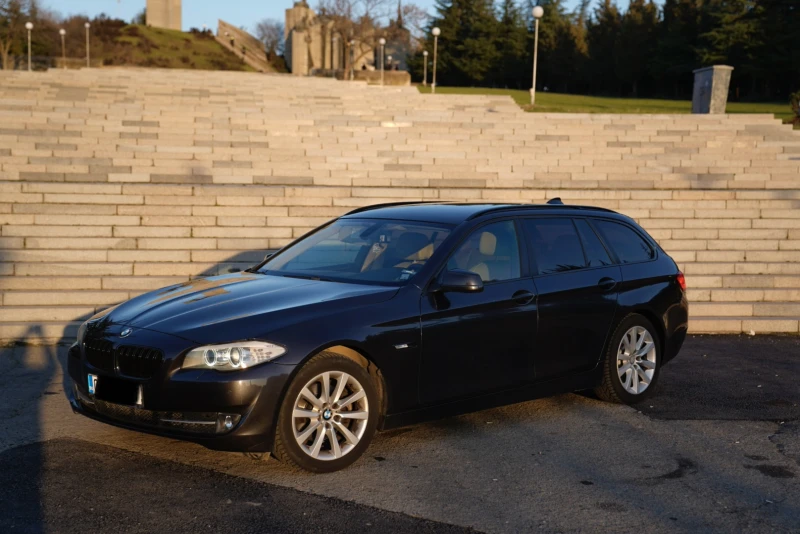 BMW 520 ГОЛЯМА НАВИГАЦИЯ* ПЕРА* КОЖА* BIXENON* ПАРКТРОНИК - 7399 € / 14471.19 лв. - 12681356 1 | Car24.bg BMW 520 ГОЛЯМА НАВИГАЦИЯ* ПЕРА* КОЖА* BIXENON* ПАРКТРОНИК - 7399 € / 14471.19 лв. - 12681356 1