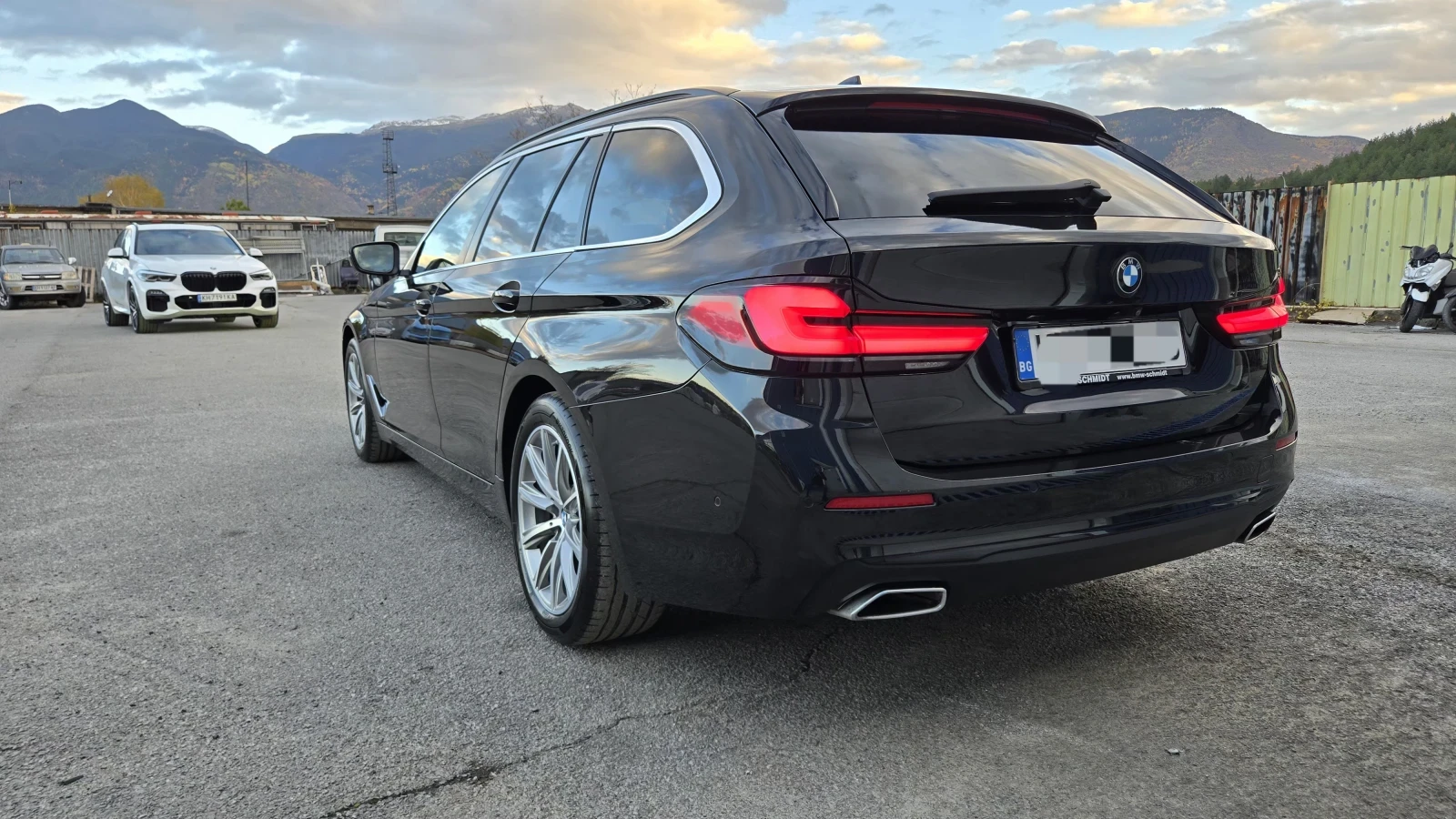 BMW 540 Mild Hybrid/xDrive/HUD/Laser led  - изображение 4 | Auto.bg BMW 540 Mild Hybrid/xDrive/HUD/Laser led  - изображение 4