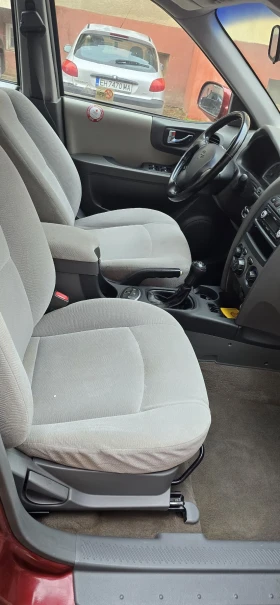 Hyundai Santa fe 2.0 crdi, 120х.км Face - 4400 лв. / 2249.68 € - 37107935 12 | Car24.bg Hyundai Santa fe 2.0 crdi, 120х.км Face - 4400 лв. / 2249.68 € - 37107935 12