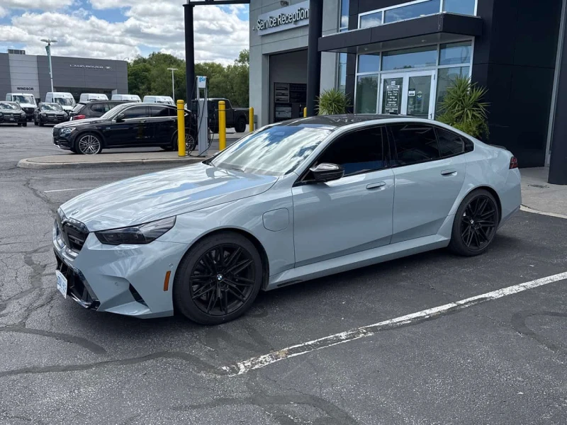 BMW M5 * Sedan * PANO* ПОДГРЕВ* KEYLESS* - 99650 € / 194898.46 лв. - 59719875 1 | Car24.bg BMW M5 * Sedan * PANO* ПОДГРЕВ* KEYLESS* - 99650 € / 194898.46 лв. - 59719875 1