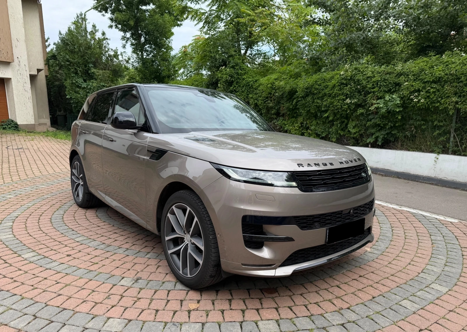 Land Rover Range Rover Sport 3.0 D300 Mild Hybrid AWD | Auto.bg — изображение 1 Land Rover Range Rover Sport 3.0 D300 Mild Hybrid AWD | Auto.bg — изображение 1