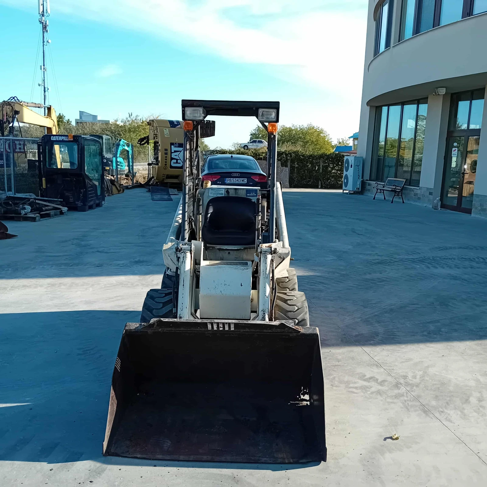 Мини челни товарачи Bobcat 343 * НАЛИЧЕН * ТОП СЪСТОЯНИЕ * 2 КОФИ *  - изображение 8 | Auto.bg Мини челни товарачи Bobcat 343 * НАЛИЧЕН * ТОП СЪСТОЯНИЕ * 2 КОФИ *  - изображение 8