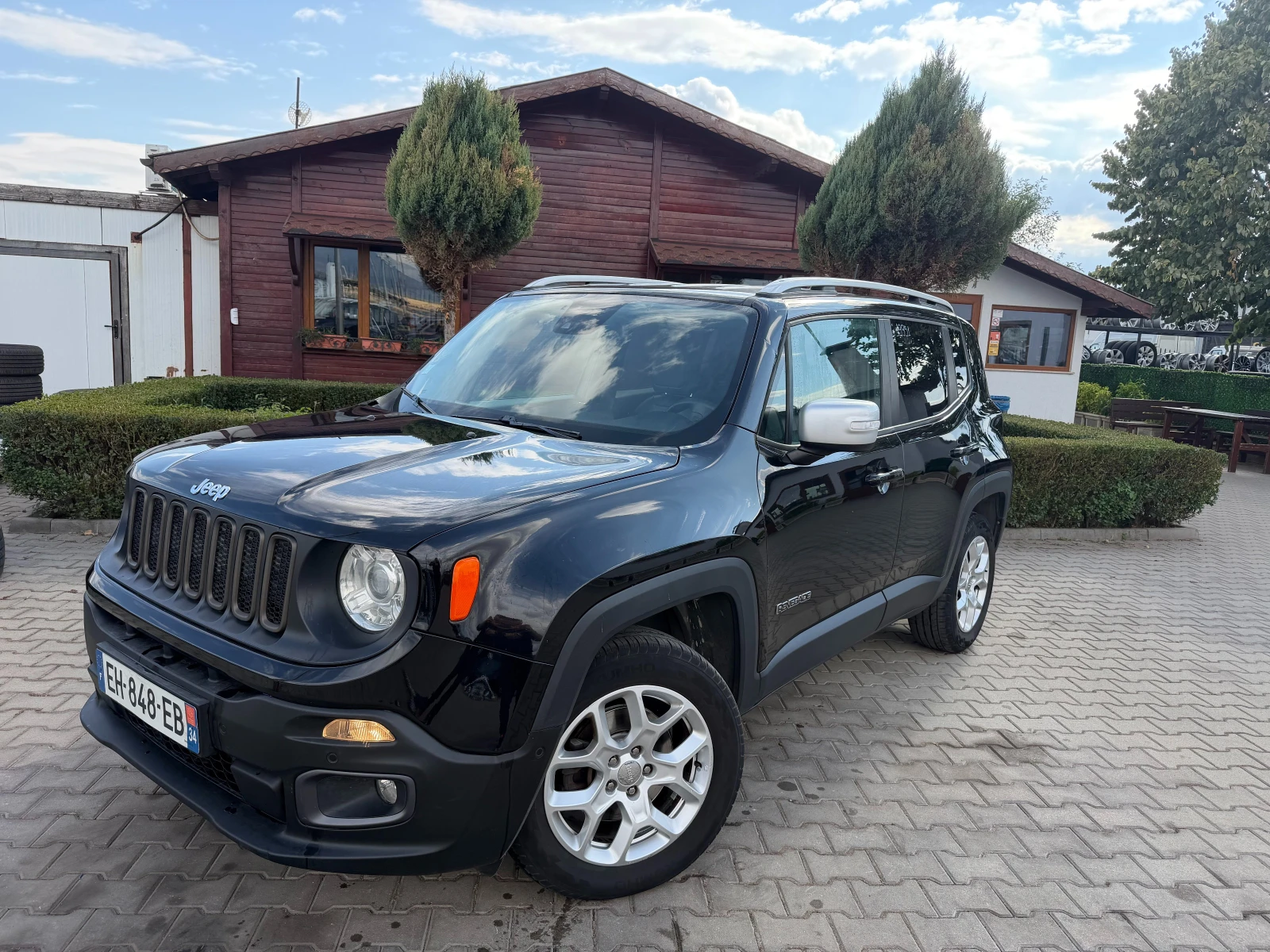 Jeep Renegade 2.0M-JET AVTOMAT/KOJA/NAVI EURO 6 | Auto.bg — изображение 1 Jeep Renegade 2.0M-JET AVTOMAT/KOJA/NAVI EURO 6 | Auto.bg — изображение 1