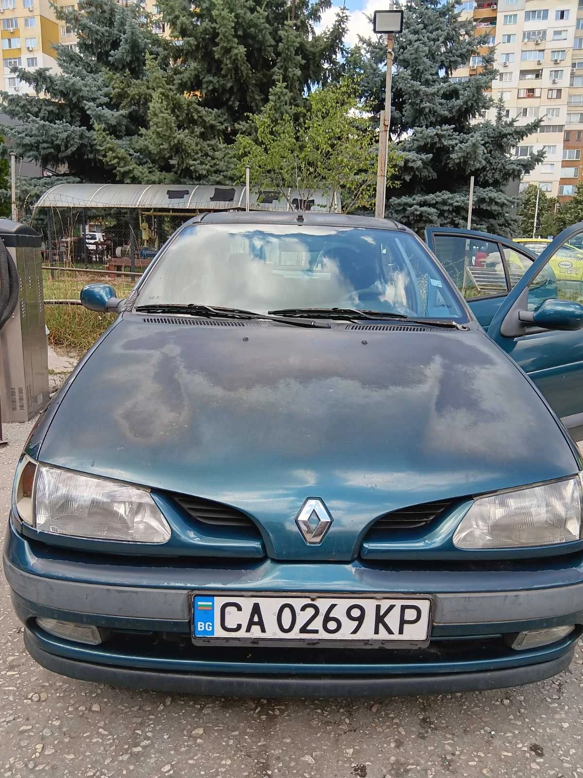 Renault Megane undefined | Auto.bg — изображение 1 Renault Megane undefined | Auto.bg — изображение 1