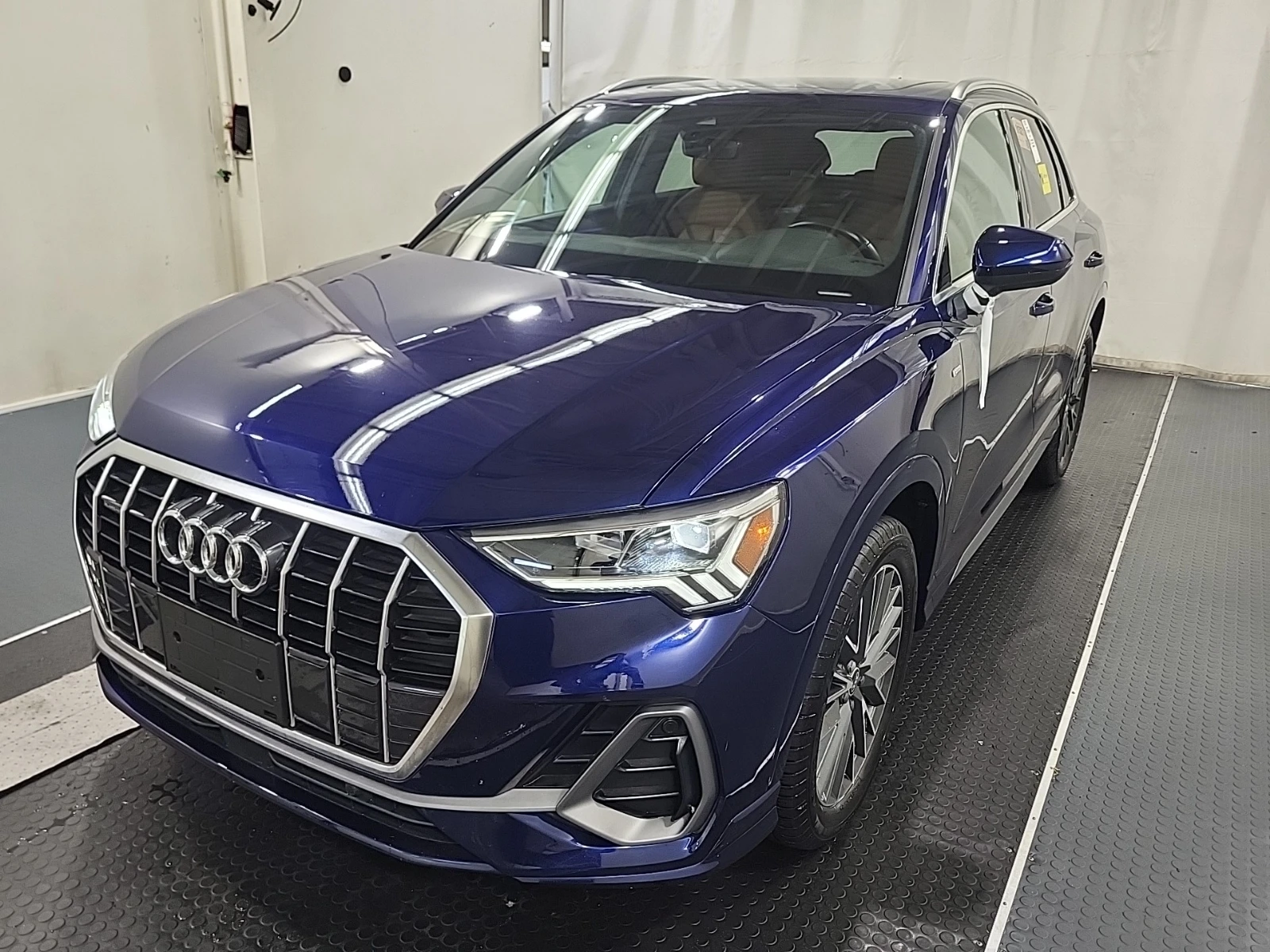 Audi Q3 * TECHNIK* CARFAX * БЕЗ ПЪРВОНАЧАЛНА ВНОСКА - изображение 2 | Auto.bg Audi Q3 * TECHNIK* CARFAX * БЕЗ ПЪРВОНАЧАЛНА ВНОСКА - изображение 2