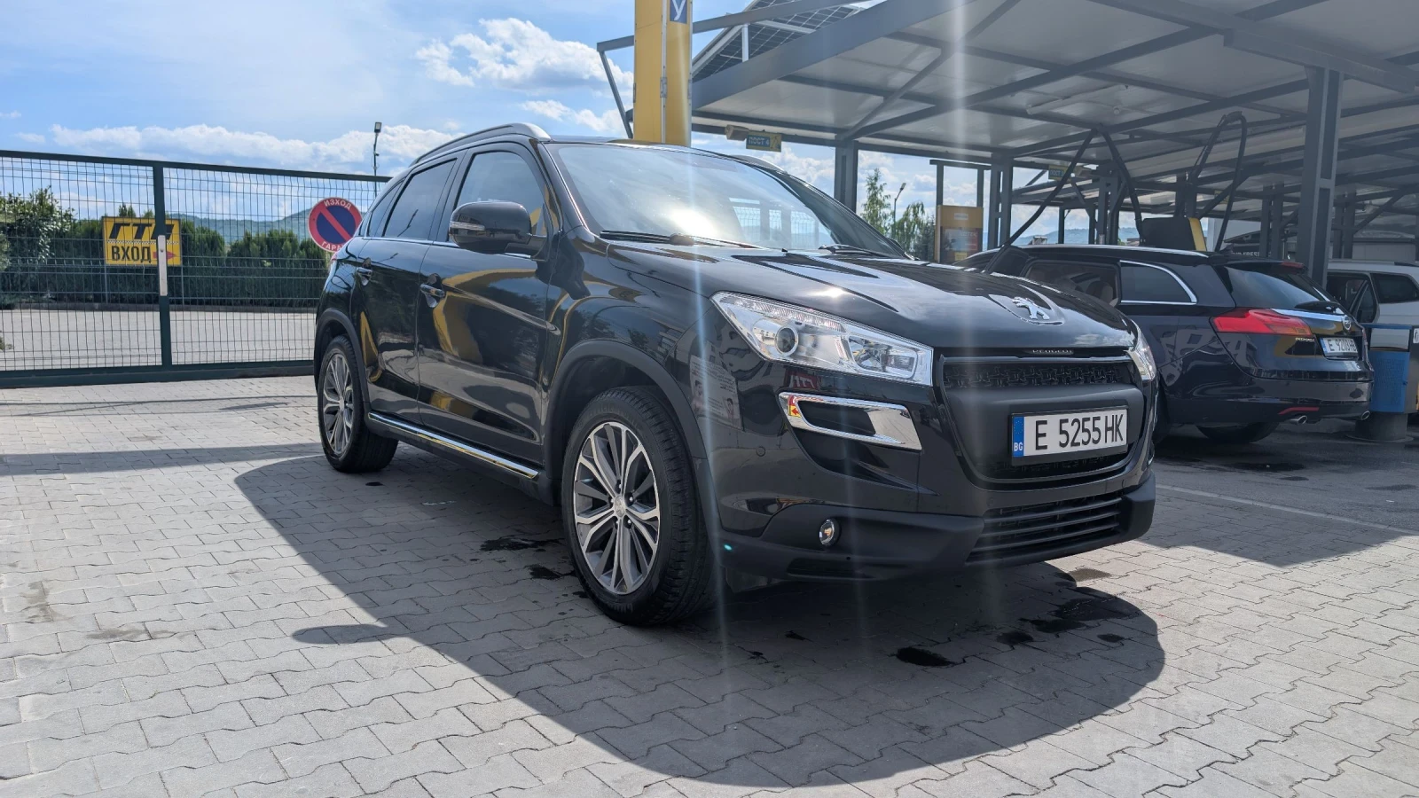 Peugeot 4008 1.8 HDI 4x4 95хил км - изображение 3 | Auto.bg Peugeot 4008 1.8 HDI 4x4 95хил км - изображение 3