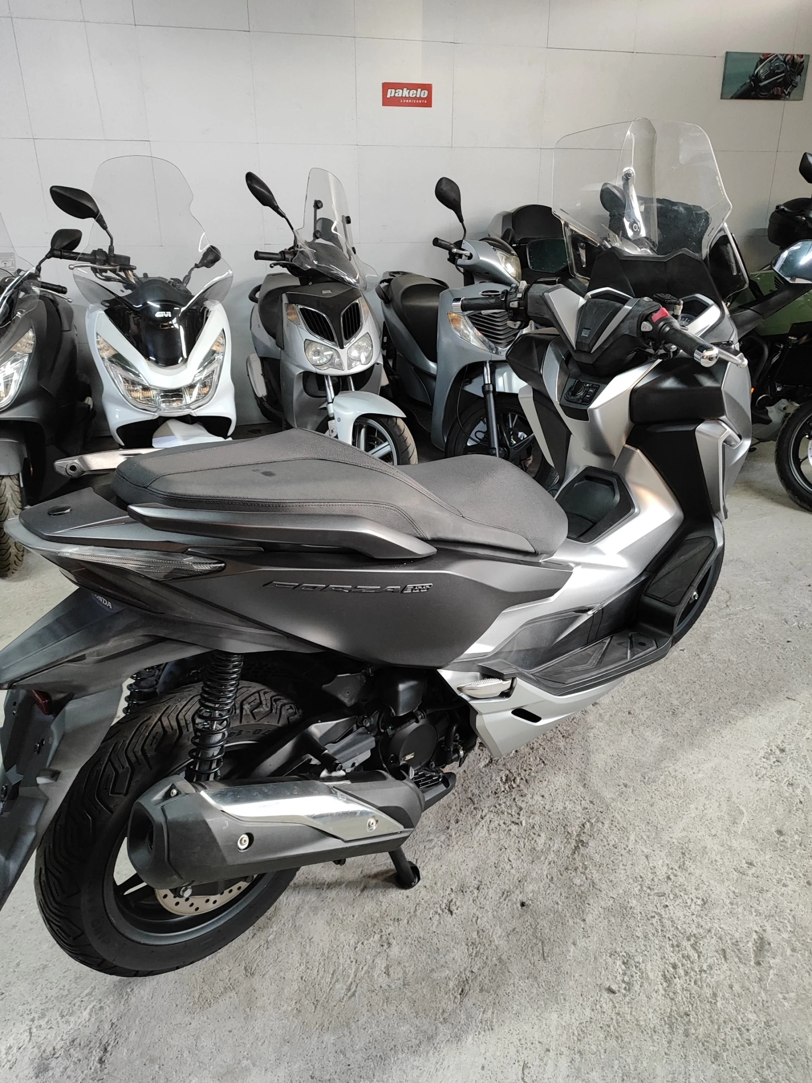 Honda Forza 300i - изображение 6 | Auto.bg Honda Forza 300i - изображение 6