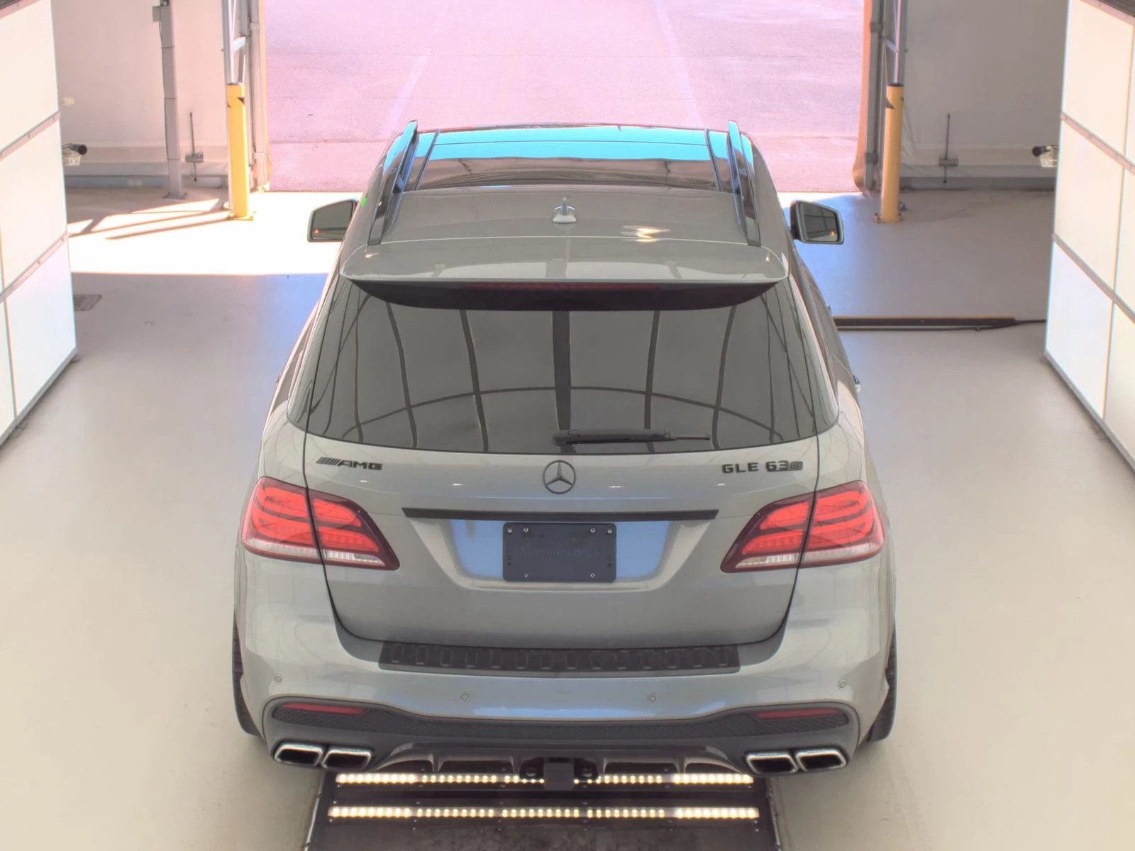Mercedes-Benz GLE 63 AMG B&O* DISTRONIC* OBDUH* PANO*  - изображение 5 | Auto.bg Mercedes-Benz GLE 63 AMG B&O* DISTRONIC* OBDUH* PANO*  - изображение 5