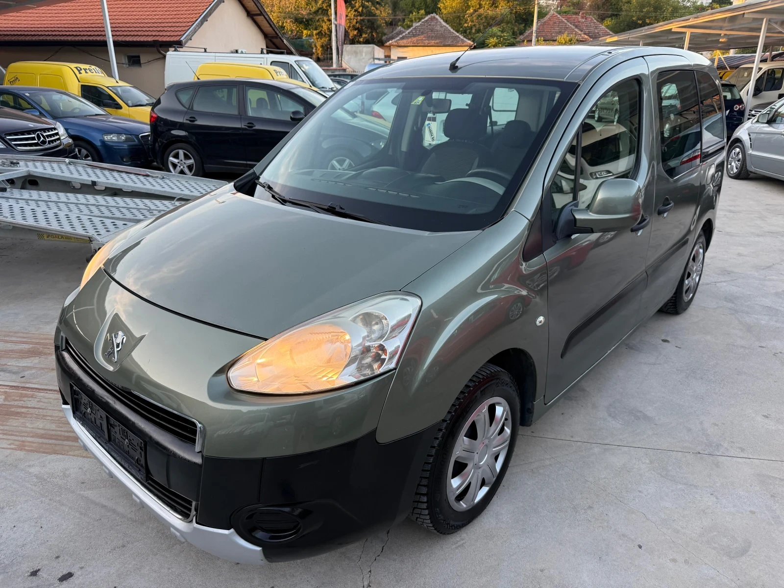 Peugeot Partner Tepee 1.6HDI ЛИЗИНГ | Auto.bg — изображение 1 Peugeot Partner Tepee 1.6HDI ЛИЗИНГ | Auto.bg — изображение 1