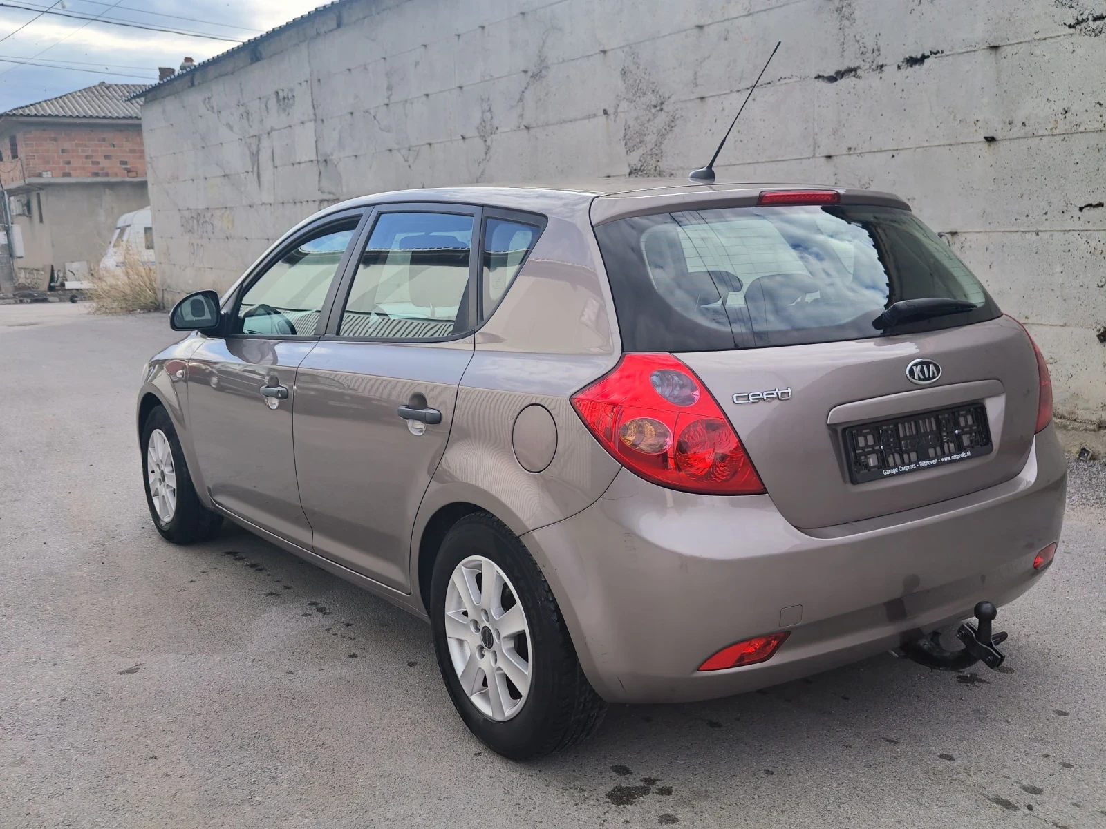 Kia Ceed 1.6i 16v 122hp  - изображение 5 | Auto.bg Kia Ceed 1.6i 16v 122hp  - изображение 5