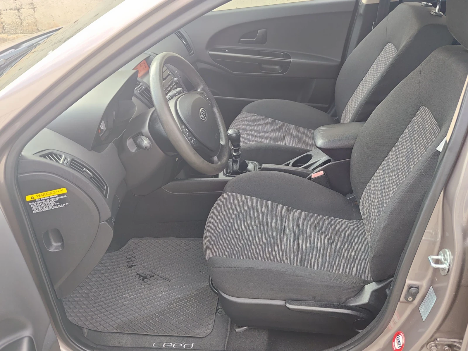 Kia Ceed 1.6i 16v 122hp  - изображение 7 | Auto.bg Kia Ceed 1.6i 16v 122hp  - изображение 7