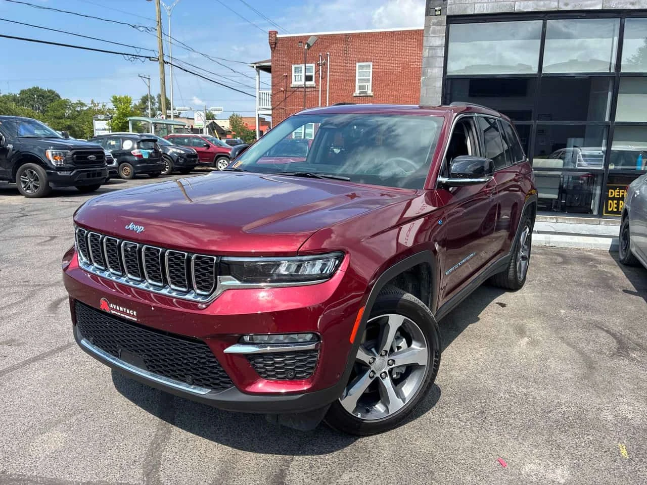 Jeep Grand cherokee 4x4 * CARFAX * БЕЗ ПЪРВОНАЧАЛНА ВНОСКА | Auto.bg — изображение 1 Jeep Grand cherokee 4x4 * CARFAX * БЕЗ ПЪРВОНАЧАЛНА ВНОСКА | Auto.bg — изображение 1