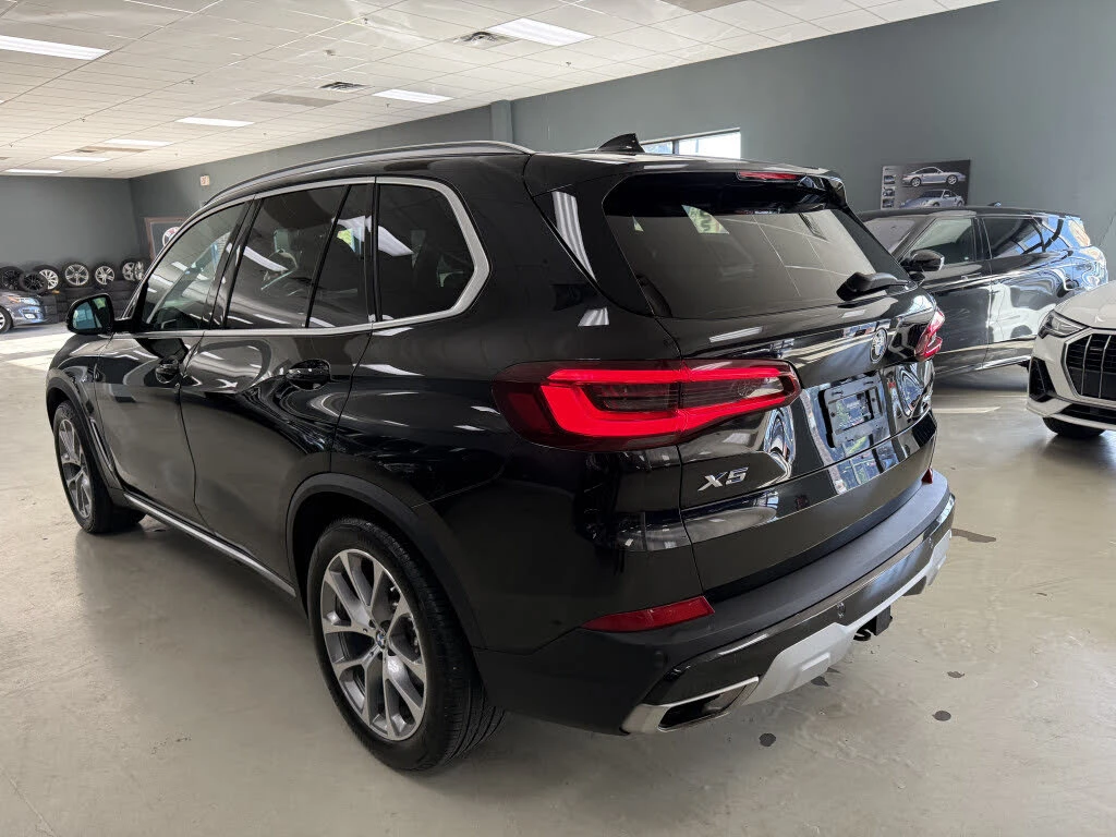 BMW X5 xDrive40i PANO* KEYLESS* HEAD-UP* CAM* AMBIENT*  - изображение 8 | Auto.bg BMW X5 xDrive40i PANO* KEYLESS* HEAD-UP* CAM* AMBIENT*  - изображение 8