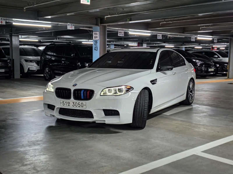 BMW M5 SOFT CLOSE* HUD* ЕЛ. БАГАЖНИК* 360* КРАЙНА ЦЕНА - 28599 € - 79953024 1 | Car24.bg BMW M5 SOFT CLOSE* HUD* ЕЛ. БАГАЖНИК* 360* КРАЙНА ЦЕНА - 28599 € - 79953024 1