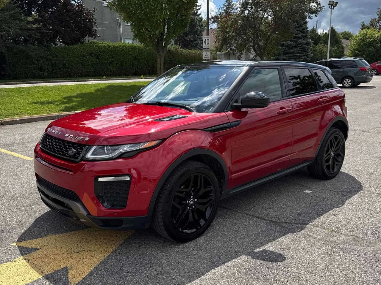 Land Rover Range Rover Evoque HSE Dynamic CARFAX | Auto.bg — изображение 1 Land Rover Range Rover Evoque HSE Dynamic CARFAX | Auto.bg — изображение 1