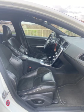 Volvo V60 2.4d Plug in Hybird | Auto.bg — изображение 14 Volvo V60 2.4d Plug in Hybird | Auto.bg — изображение 14